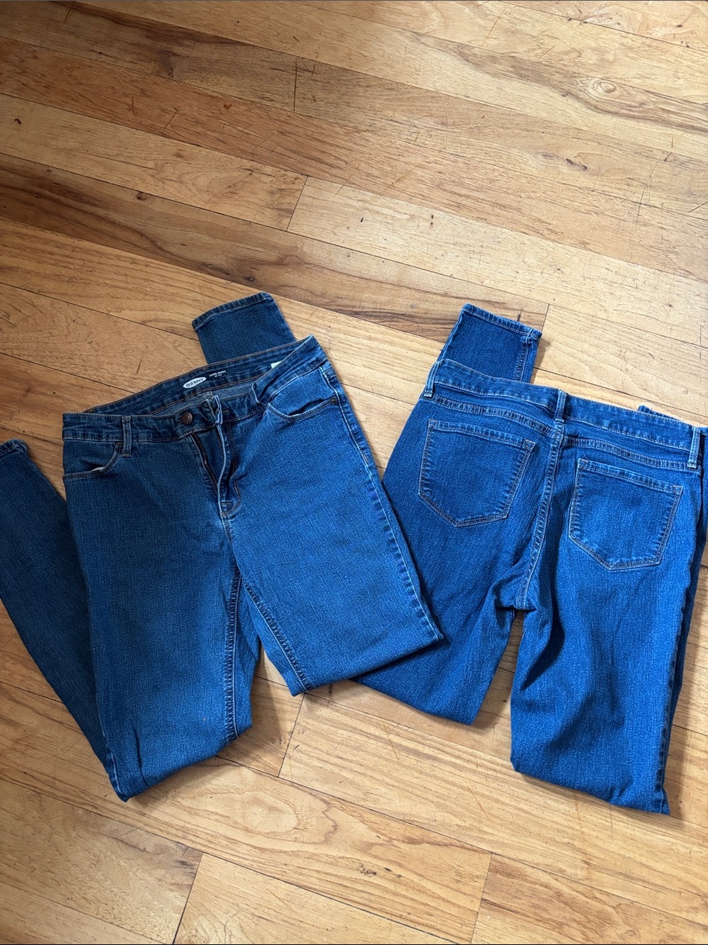 2 pair! Old Navy 6 Tall Women’s Skinny Jeans in Classic Blue Denim